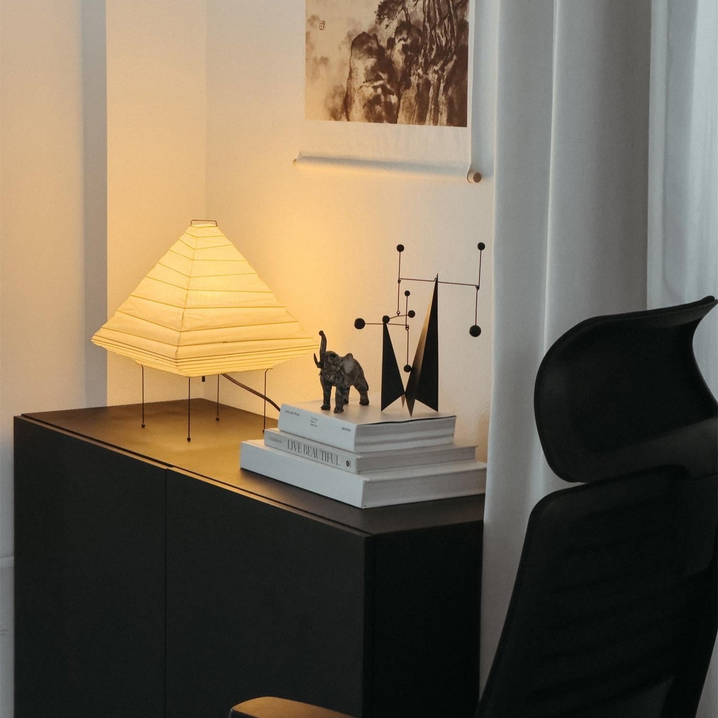 Mizuna – Japanese Washi Paper Table Lamp