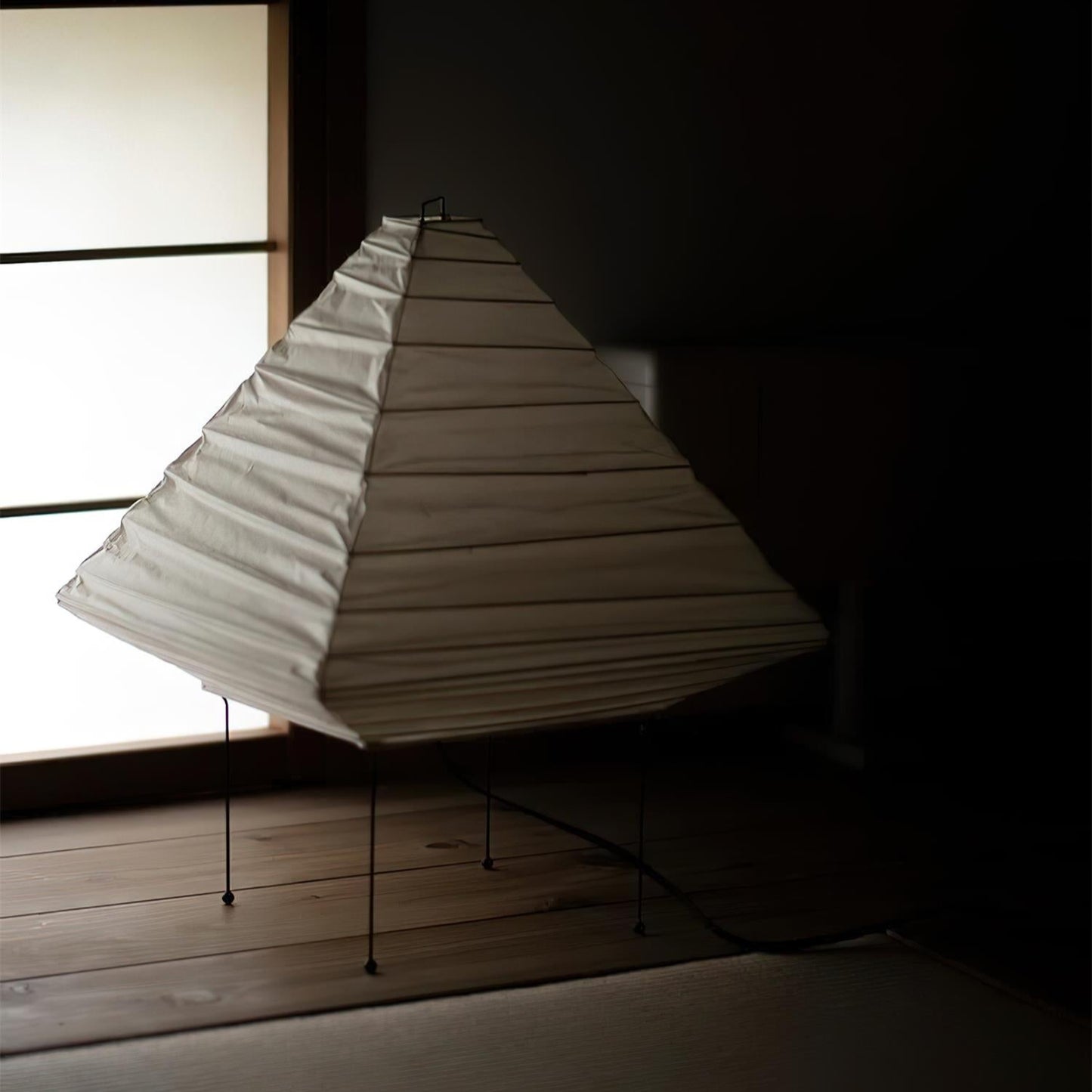 Mizuna – Japanese Washi Paper Table Lamp