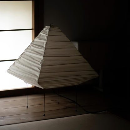 Mizuna – Japanese Washi Paper Table Lamp