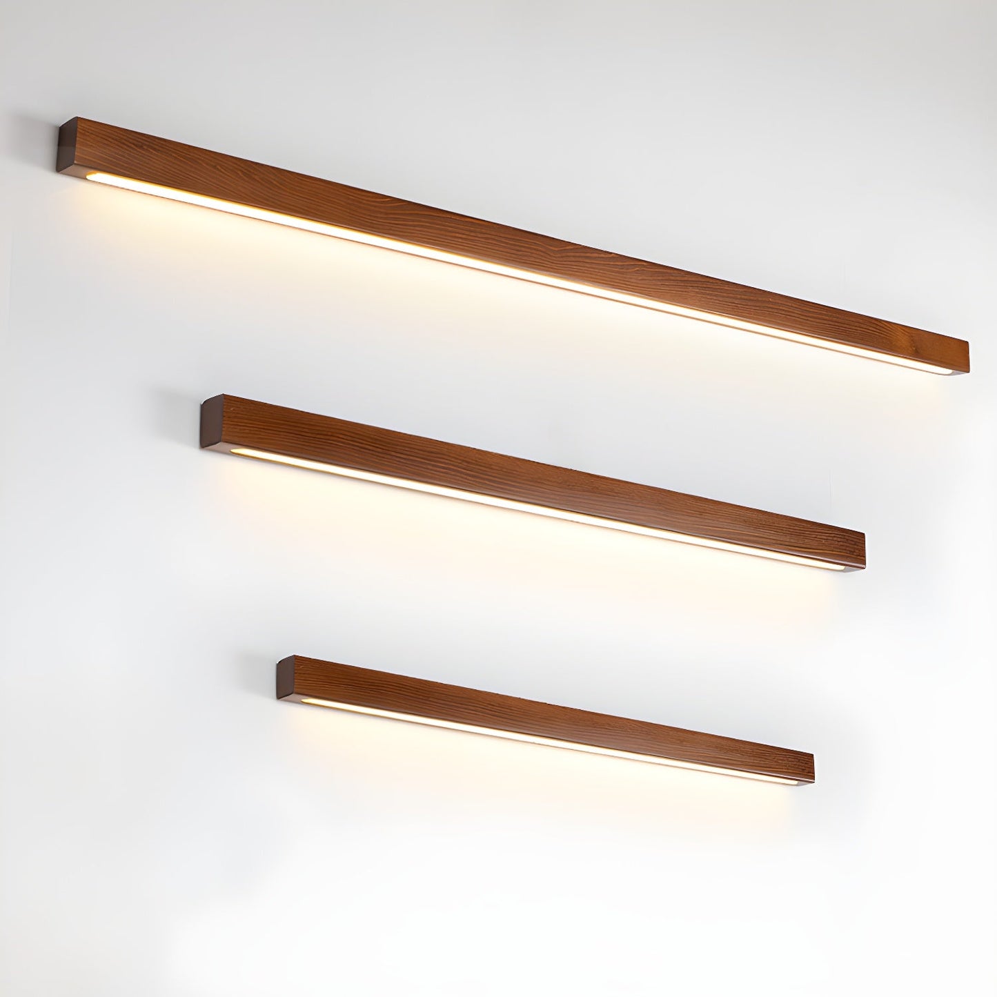 Kiyora – Linear Wood Wall Light