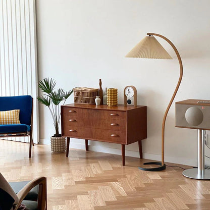 Veyron – Sculptural Wood Floor Lamp