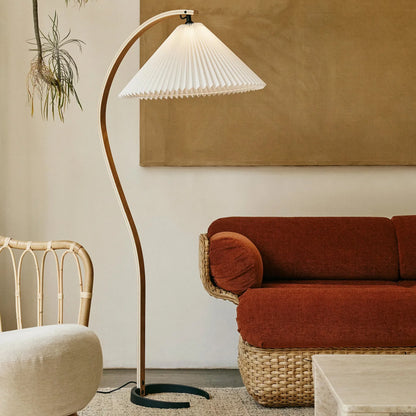 Veyron – Sculptural Wood Floor Lamp
