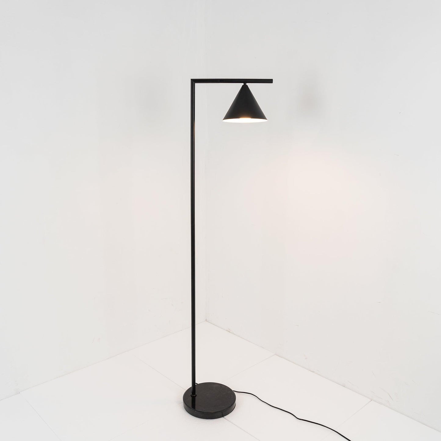 Marisole – Aluminium Marble Floor Lamp