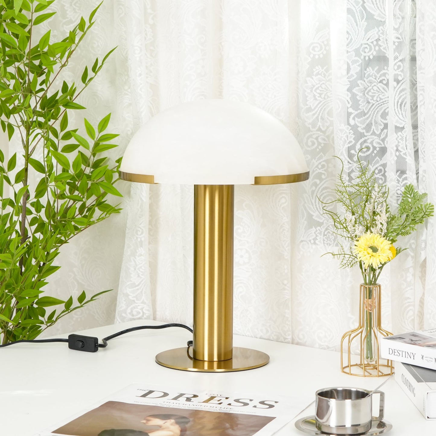 Elowen - Brass Alabaster Table Lamp
