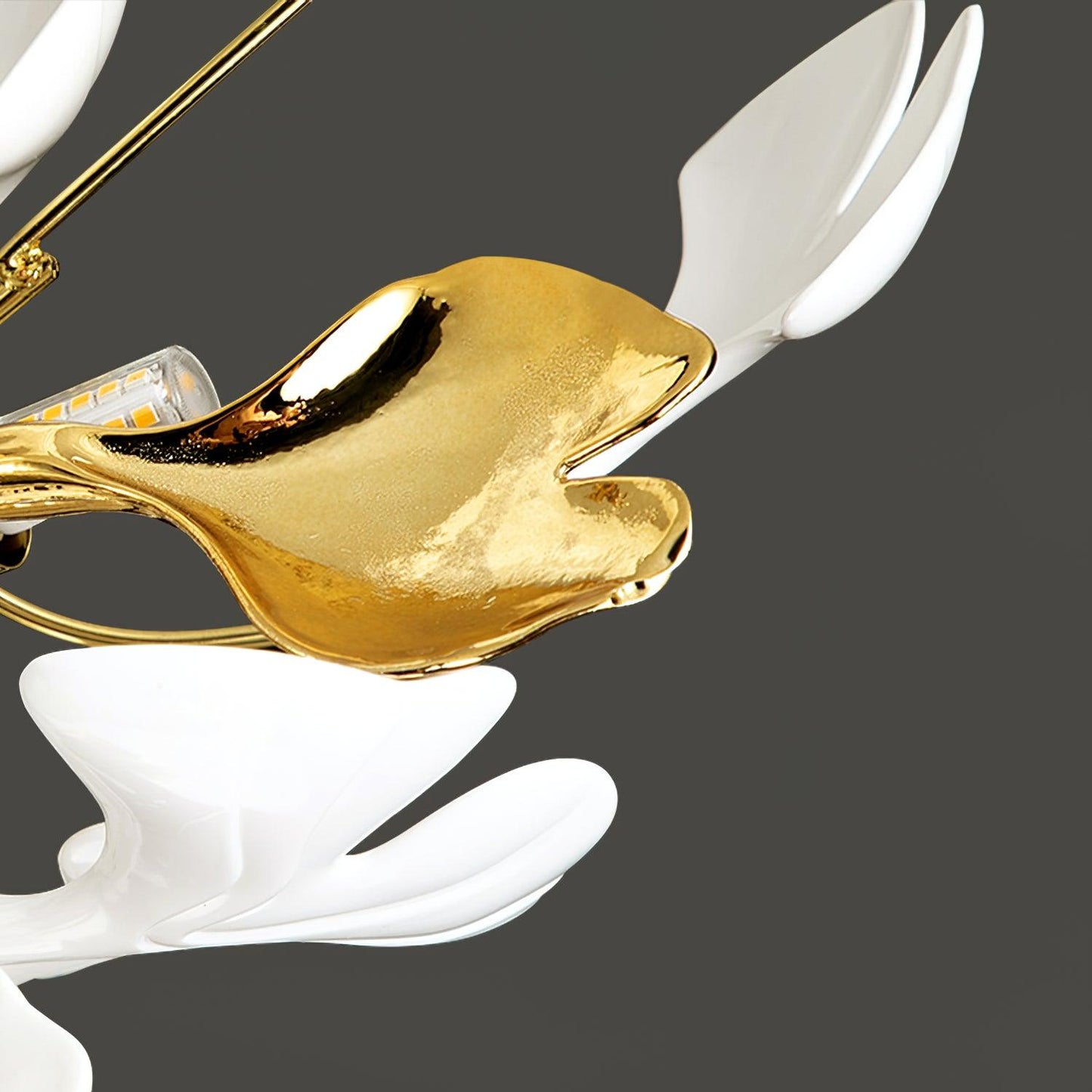 Isarene – Ginkgo Leaf Ceiling Lamp