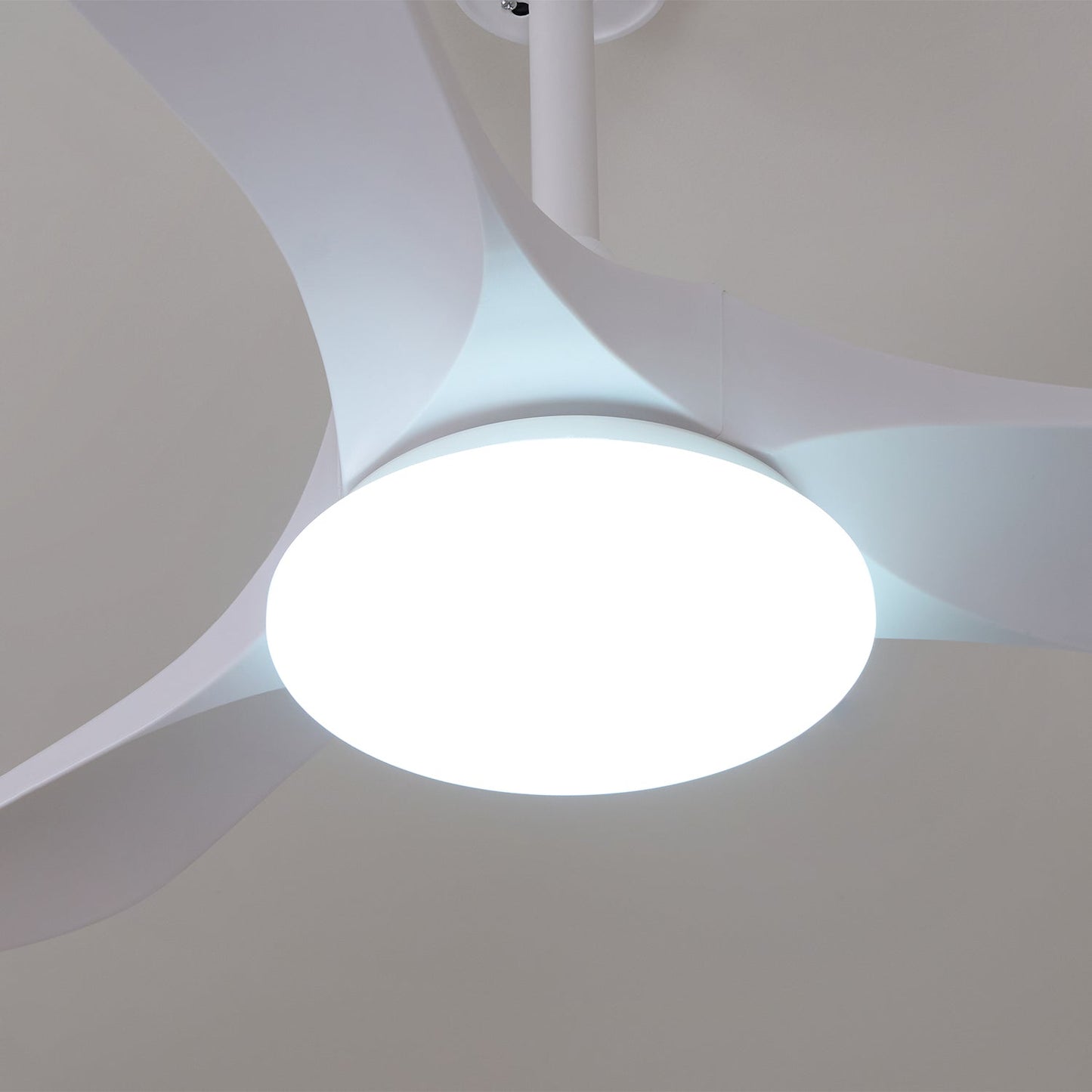 Aventis – Nordic Wooden Ceiling Fan Light