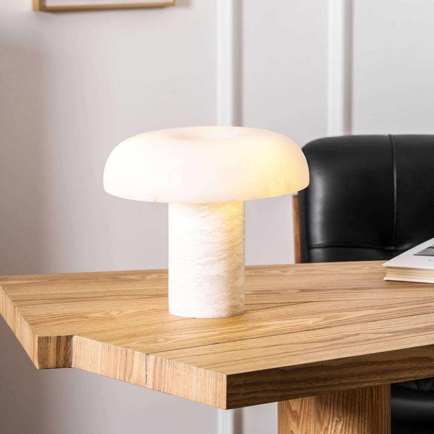 Florina - Alabaster Table Lamp