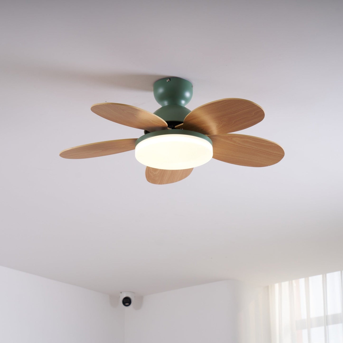 Elira – Floral Design Ceiling Fan Light