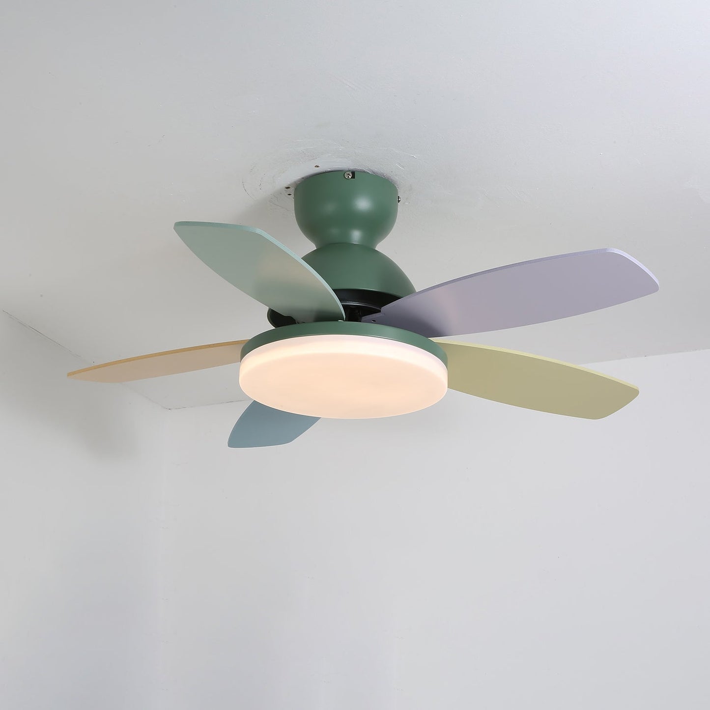 Elira – Floral Design Ceiling Fan Light